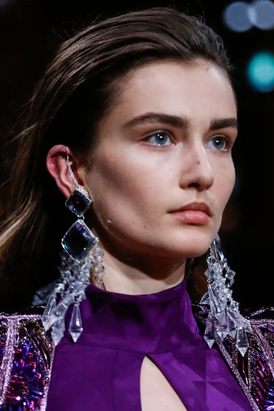 Look 54